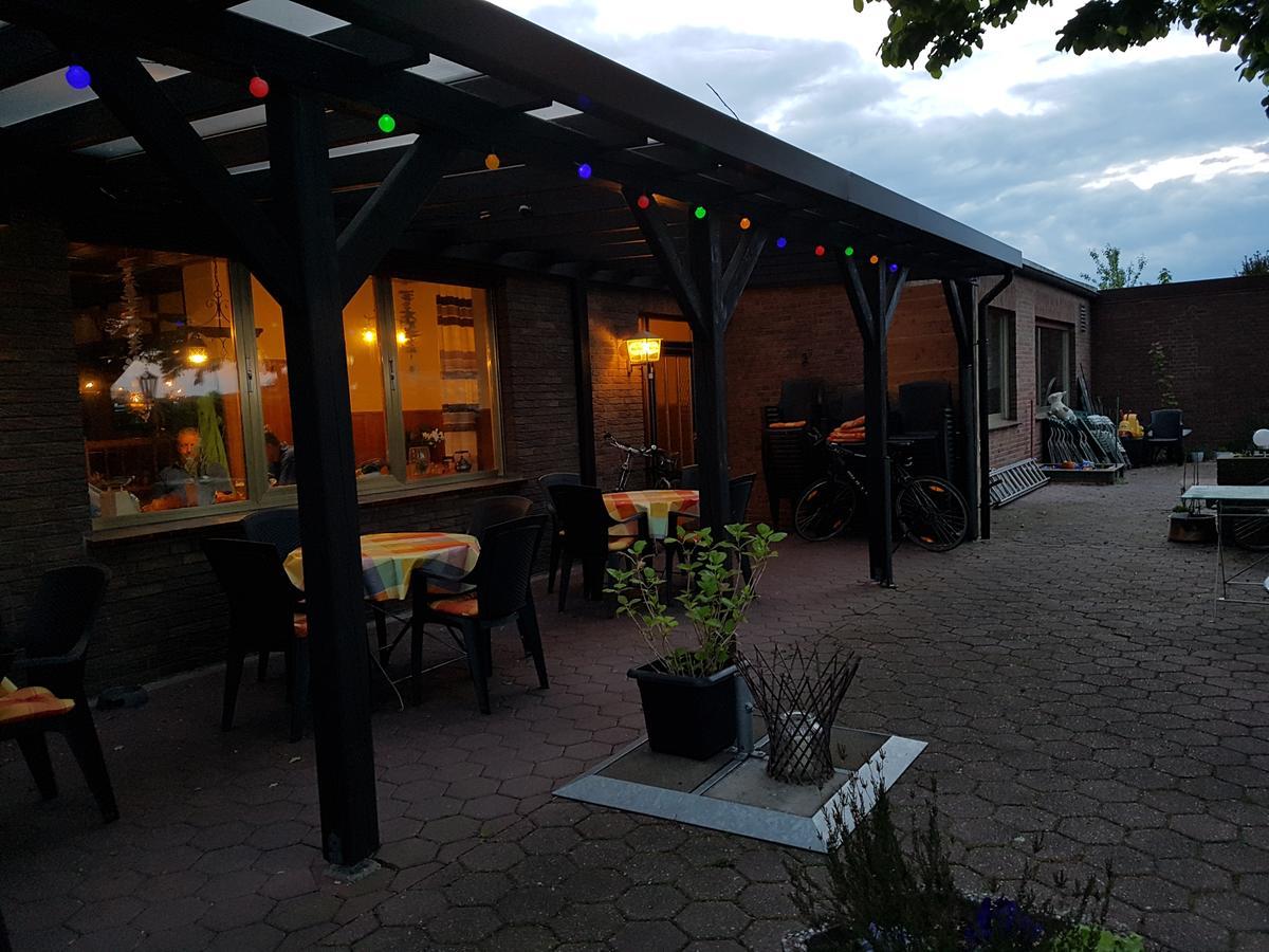 Landgasthof Schaenzer Voerde Luaran gambar