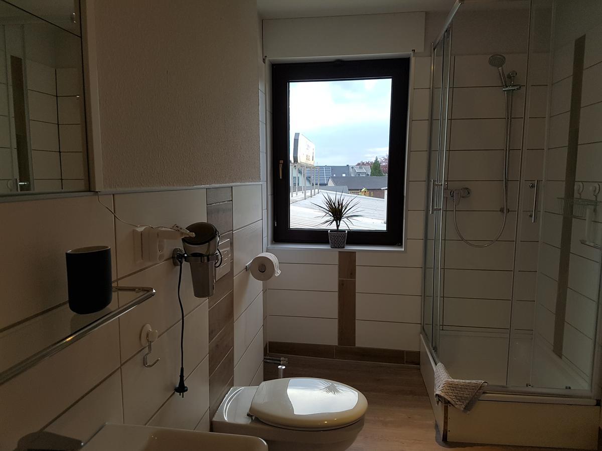 Landgasthof Schaenzer Voerde Luaran gambar